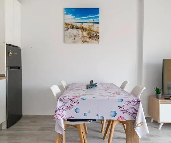 Apartment Luxury Flat, Few Minutes From Fanabe Beach!