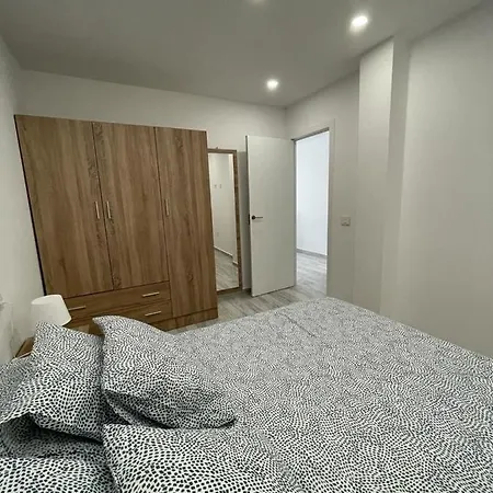 Luxury Flat, Few Minutes From Fanabe Beach! * 아데제