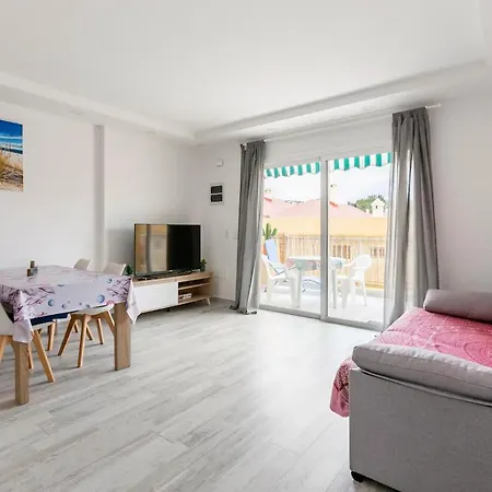Luxury Flat, Few Minutes From Fanabe Beach! 아데제