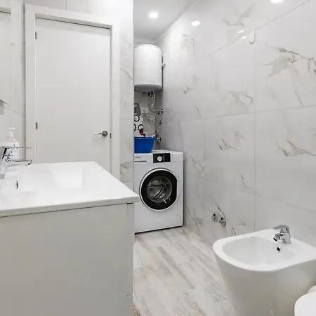 아파트 Luxury Flat, Few Minutes From Fanabe Beach!