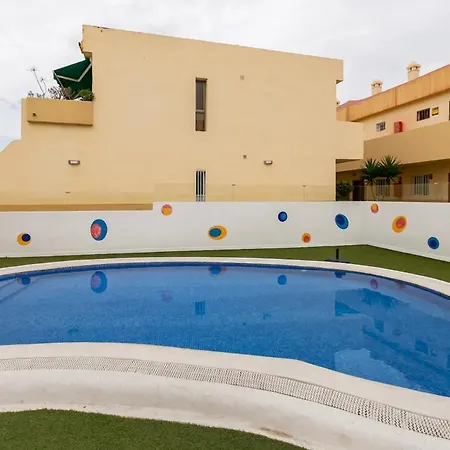 Apartmán Luxury Flat, Few Minutes From Fanabe Beach!